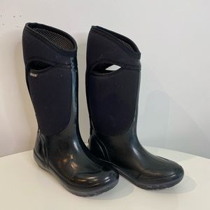 Bogs Women’s Classic High Waterproof Snow Boot